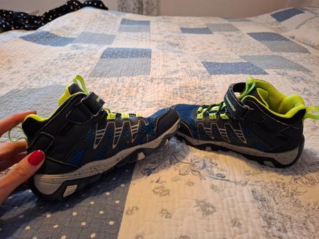 Prechodne topanky, 33