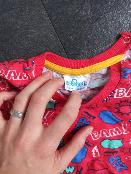 Tričko a mikina, 74