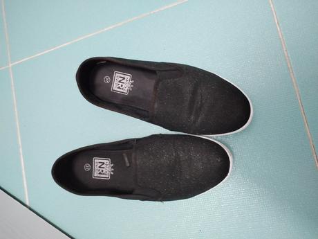 Nasuvacie tenisky, slip ony trblietave jemne 38, 38