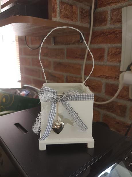 Svietnik-lampáš-lucerna, 