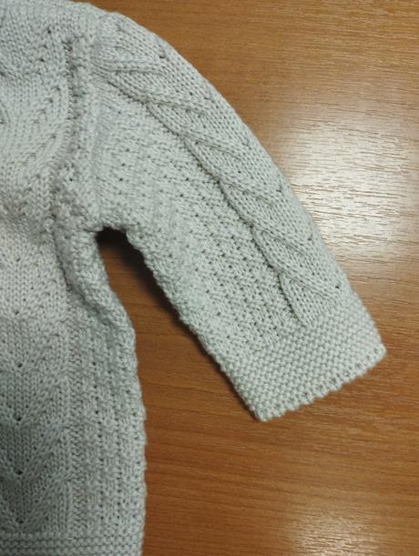 Dojčenský svetrík, 56