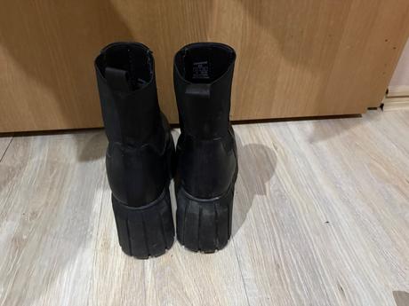 Čierne členkové čižmy xl platforme 40, bershka,40