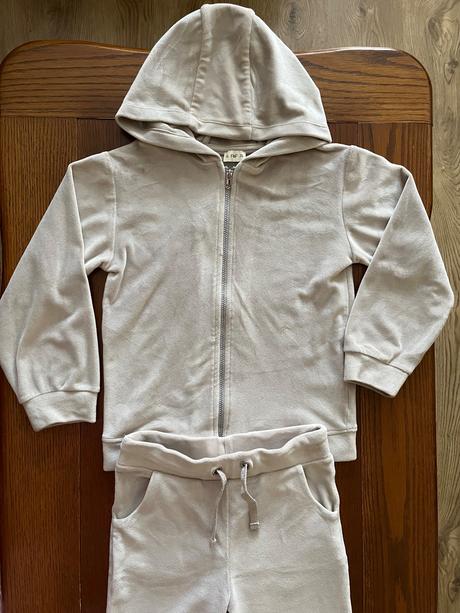 Teplejšia velúrová pohodlná súpravka 122/128, f&f,122