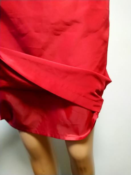 Dámska červená sukňa so spodničkou, xs