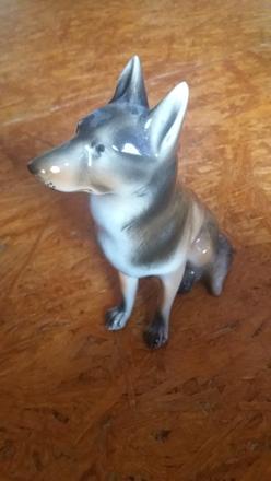 Retro keramicky pes,