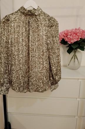 Elegantná romantická blúzka h&m floral vzor, 36 / s