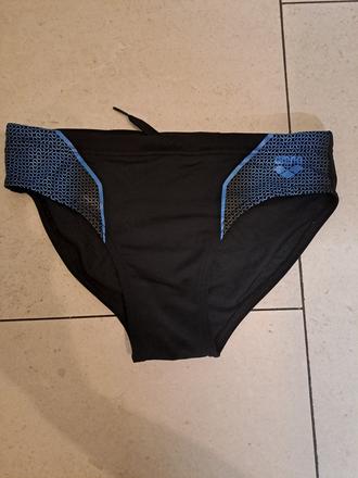 Značkové plavky, 140