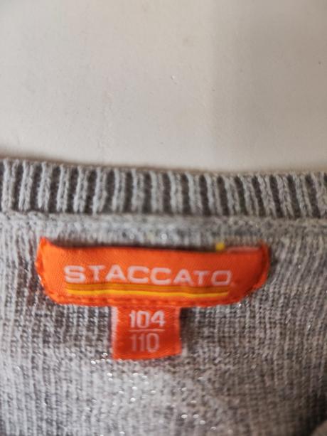 Svetrík, staccato,104