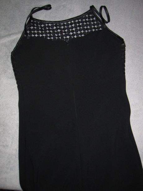 1xoblecene spolocenske saty, s