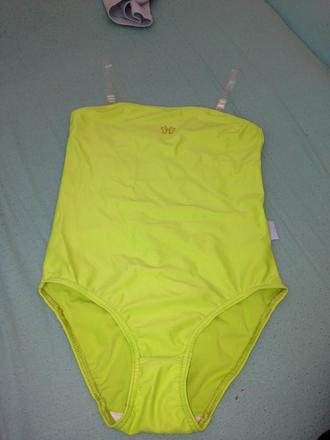 Neónové plavky, 128