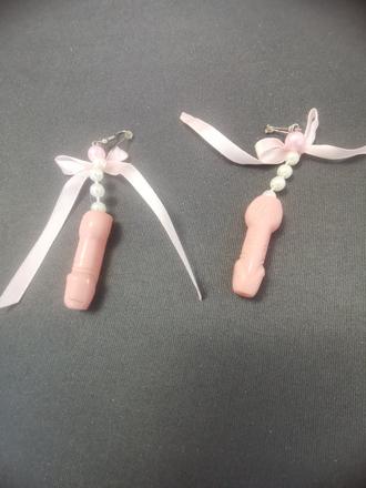 Náušnice na rozlúčku so slobodou, 