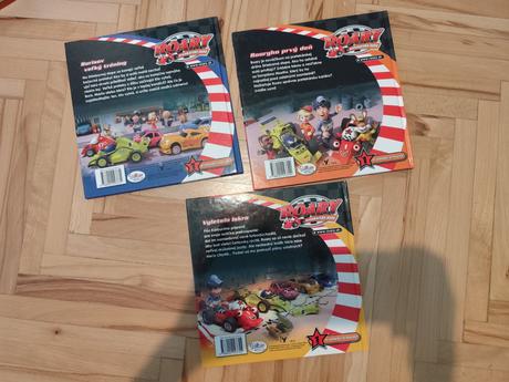Tri knihy roary pretekárske auto, 