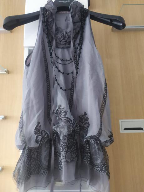 C 217 tunikankrasna luxusna, s