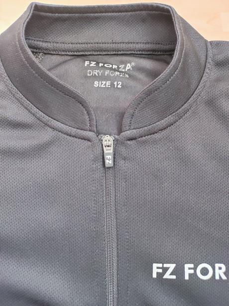 Cyklistické tričko a nohavice, 146