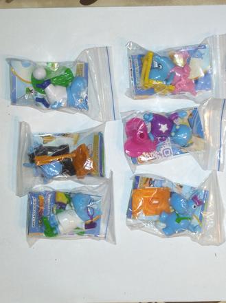 Hrošíci z kinder ru,