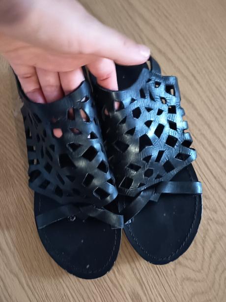 Čierne sandále, 38