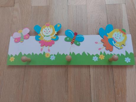 Vešiak do detskej izby, 