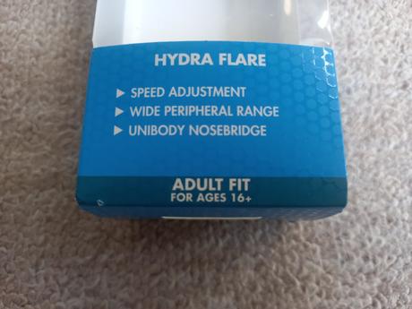 Nepoužité plavecké okuliare, 