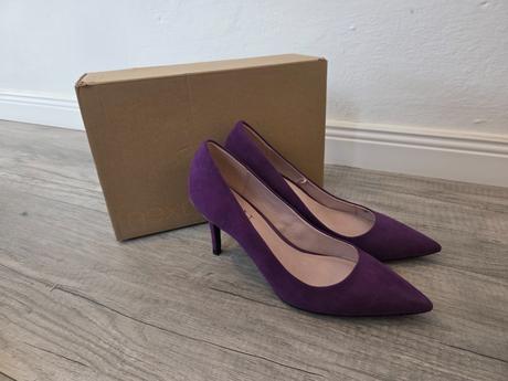 Fialové lodičky, next,41