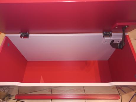 Dievcenska truhlica, 