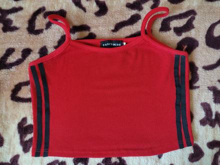 Cerveny tielkovy top, velkost m, m