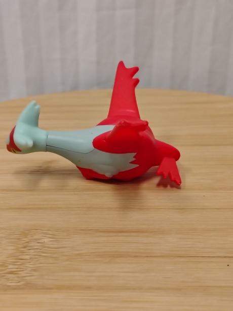 Figúrka pokémon latias, mcdonald's 2018 (č. 1), 