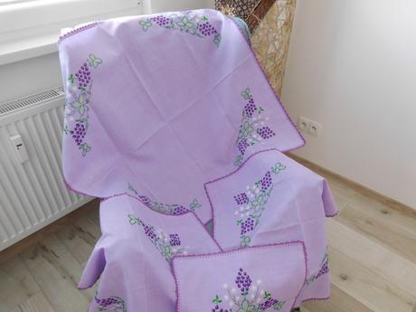 Set obrusov fialová hrozno, ručne vyšitý, 