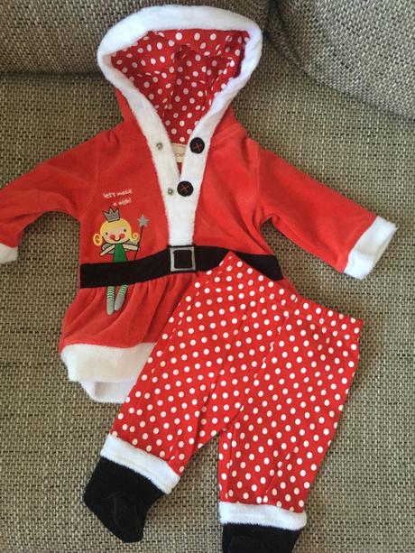 Vianočný komplet, 62