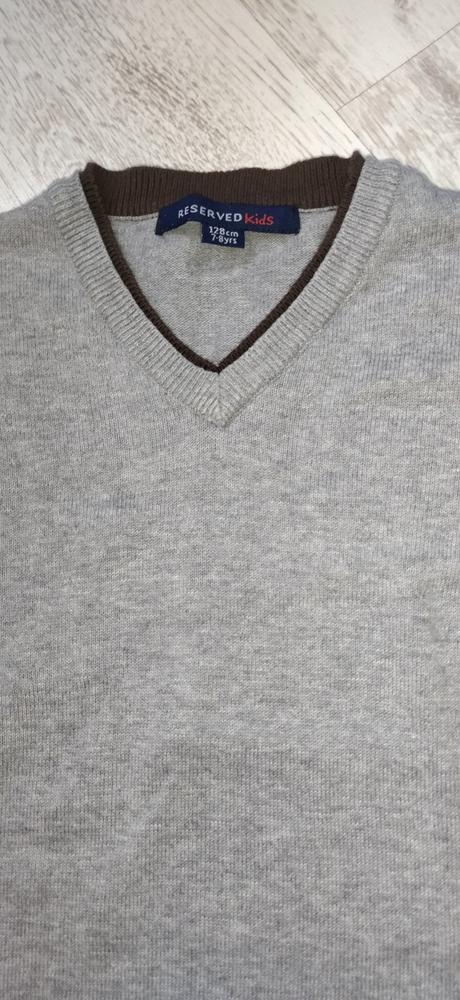 Svetrík reserved 128, reserved,128