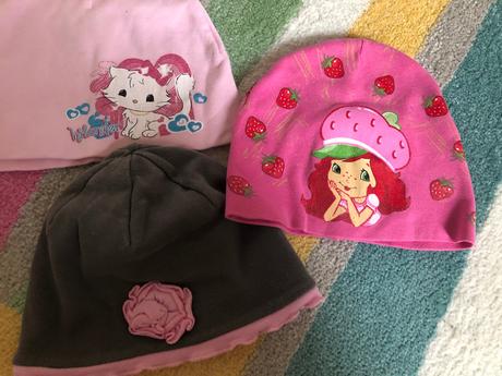 Šiltovka s uškami h&m + 3ks tenkých ciapociek, 92