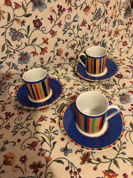 Šálky s tanierikmi, 