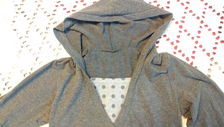 Tričko s kapucňou, 158