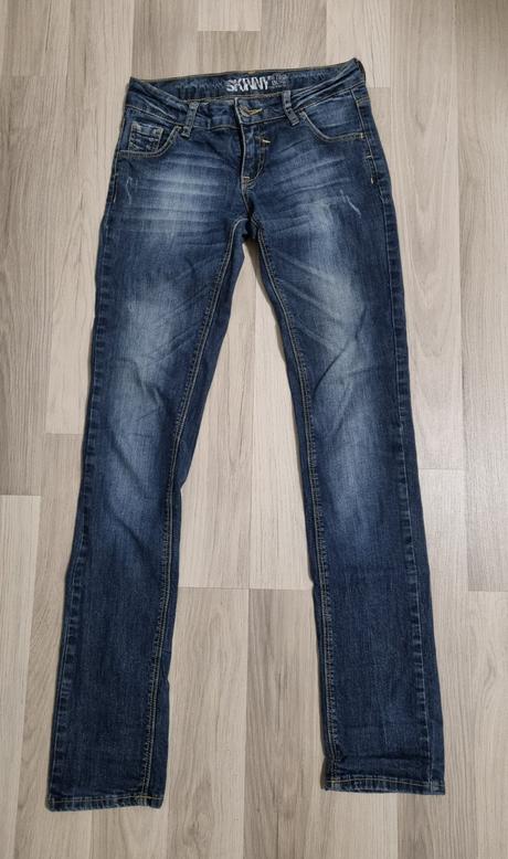 Rifle skinny, clockhouse,34