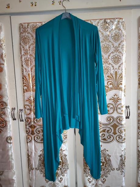 Padavý kardigán, tu,l