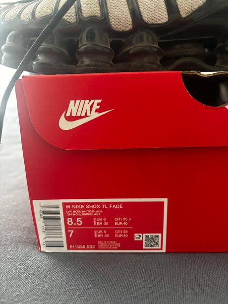 Nike shox tl , nosene 2 mesiace, nike,40