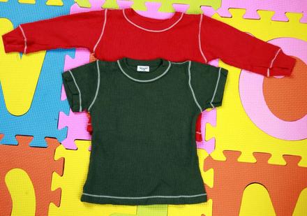 Tričká super elastické a vzdušné cena za obe, 68