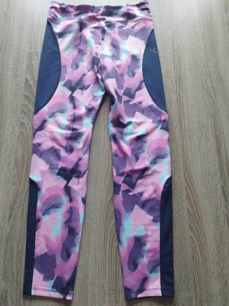 Funkčné legíny, decathlon,152