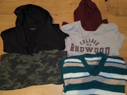 4 mikiny za 5 eur, 134