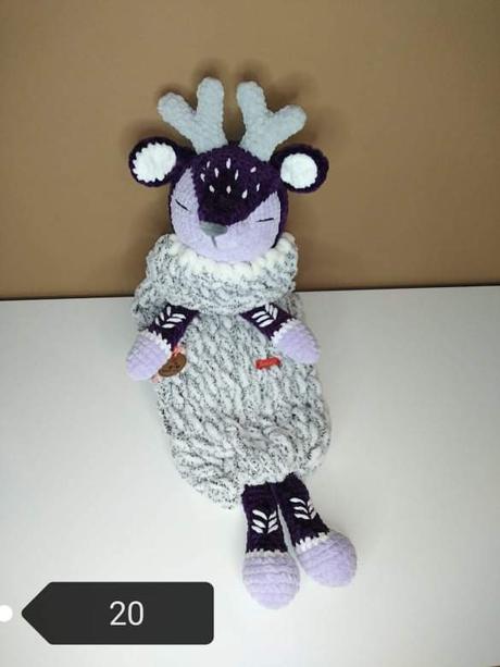 Háčkované hračky a deka,