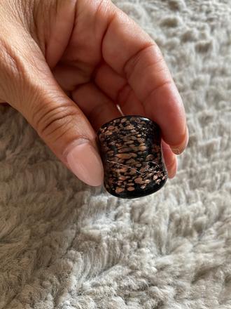 Prsten z malovaneho skla,