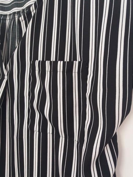 Dámska čierno-biela pásikavá blúzka, 44