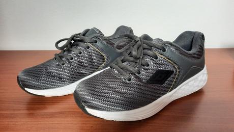 Ľahké tenisky umbro 33, umbro,33