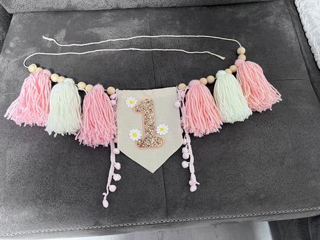 Banner s číslom 1, 