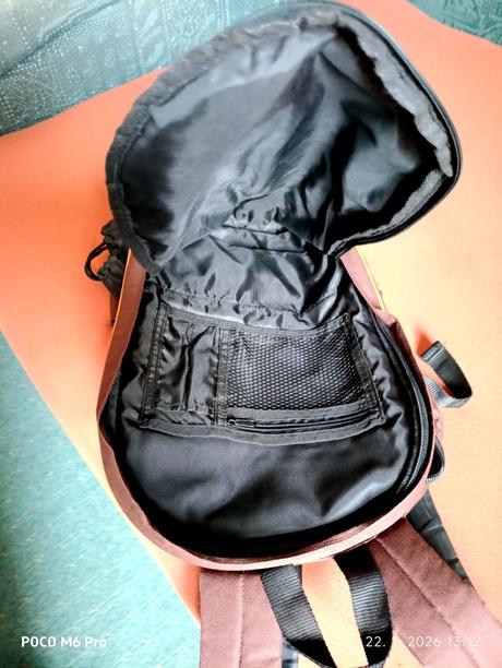 Ruksak s termoizolovaným vreckom na nápoje, 