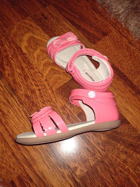 Sandalky, mayoral,24