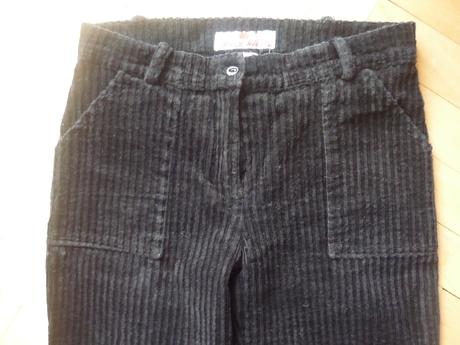 Nohavice z hrubšieho menžestru, l