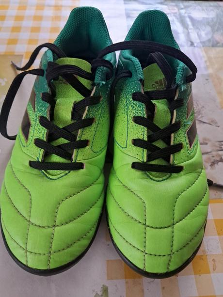 Tenisky halovky, adidas,32