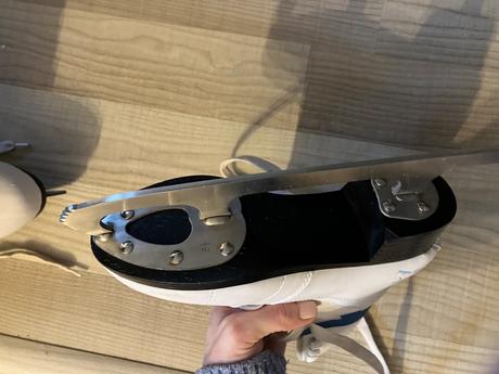 Korčule na ľad, 34