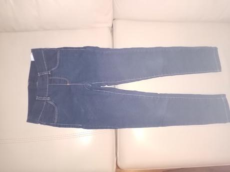 Ponúkam dievčenské riflove leginy, takko,140