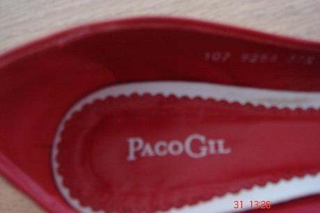 Roztomilé kvetinkove nízke dámske topánky paco gil, 38